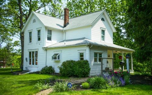 Κήπος έξω από το Nature Valley Farm- 2BD/1BA on private 53 acres