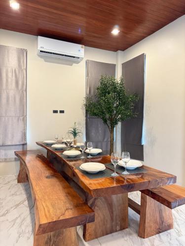 Φωτογραφία από το άλμπουμ του La Villa Pool Krabi σε Ban Khlong Chi Lat