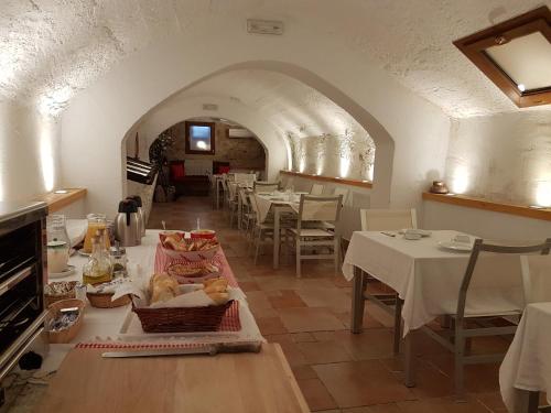 Jídlo v hotelu nebo okolí