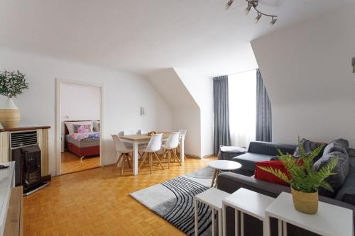 #LiveLikeALocal Nestroyplatz Apartment near center