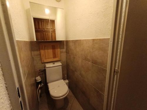 Et badeværelse på Résidence Chalmettes - Beau Studio pour 4 personnes - Skis aux pieds MAE-8644