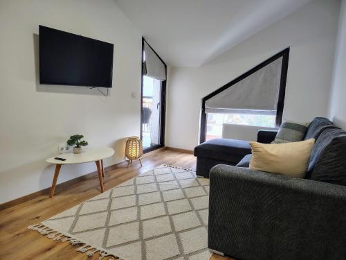 White Peak 2rooms ap