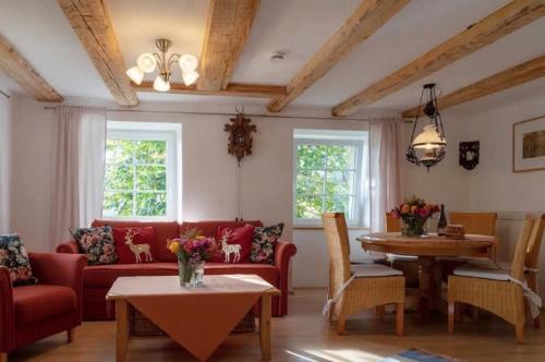 Khu vực ghế ngồi tại Ferienwohnung Seebachtal