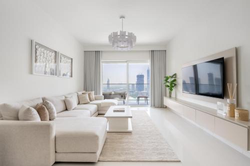 Designer 2-BR - Sea View - Grand Bleu by Elie Saab