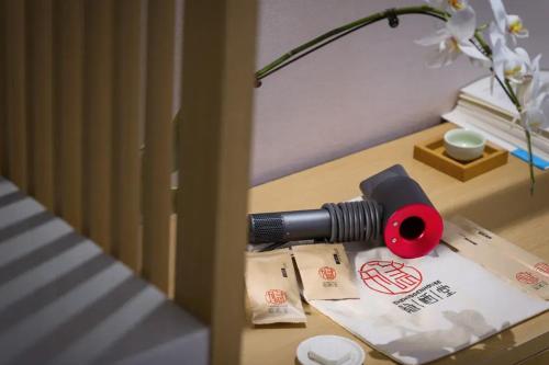 Galería fotográfica de Yinxitang Suites Hotel, Chengdu Chunxi Road, Luomashi Subway Station en Chengdú