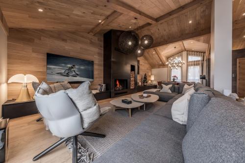 Area soggiorno di Chalet Rosoire Courchevel 1650 Bed&Breakfast
