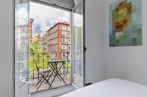 Luz y diseño en Malasaña, Piso céntrico y nuevo