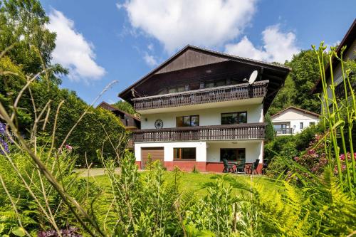 Bystra Unique House in the Mountains with Terrace, Garden & Parking by Noclegi Renters