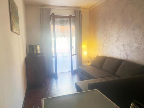 Χώρος καθιστικού στο Viareggio Seaside Apartment Private Parking and Air Con