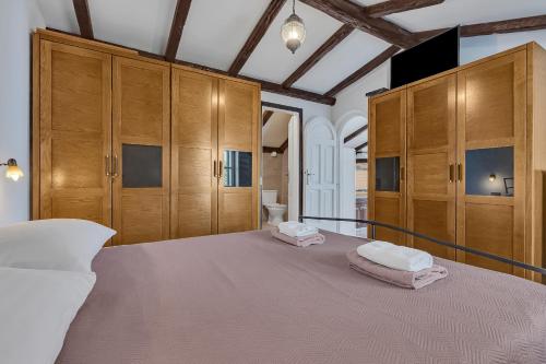 Postel nebo postele na pokoji v ubytování Villa Luma - Makarska Exklusiv