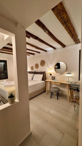 Akonelia - chora center