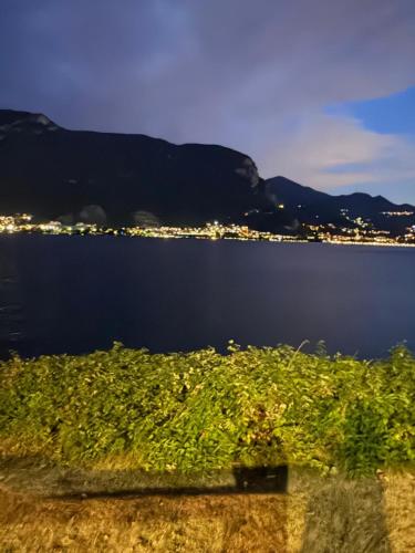 A gem right on the lake
