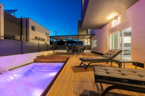 Villa Franka with pool near Medulin