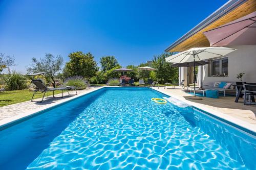 Holiday house with pool near Rovinj