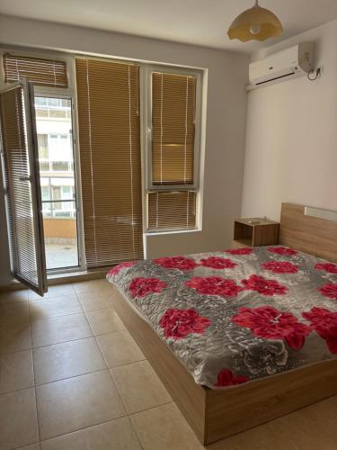 Ένα ή περισσότερα κρεβάτια σε δωμάτιο στο Dobi Apartments
