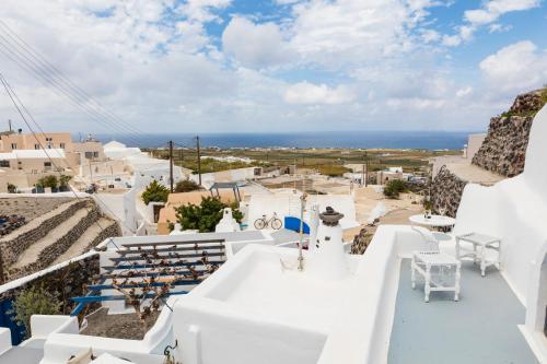 Gemini Cave Tzimara ,with mini plunge pool and hot tub