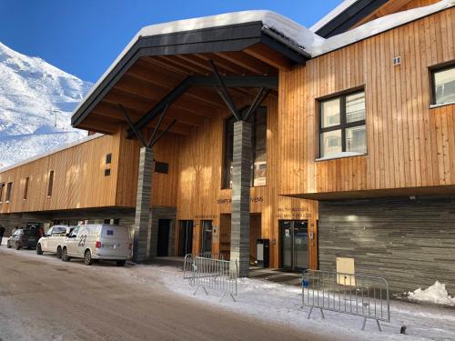 Appartement de luxe à Tignes avec jacuzzi et parking, pour 12 pers.