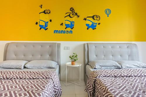 Ένα ή περισσότερα κρεβάτια σε δωμάτιο στο Family Adventure Homestay in Cameron Highlands Clover Home 6-30