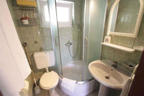 Koupelna v ubytování One-Bedroom Apartment in Crikvenica 27