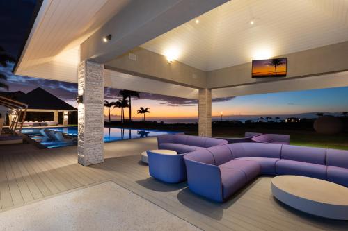 Mauna Kea Magic ~ Private Pool Spa Detached Ohana Suiteにあるシーティングエリア