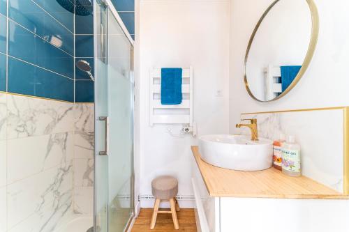 Ένα μπάνιο στο La Maison Jungle - 2 Chambre - Hypercentre - Wifi - Netflix