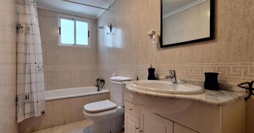 Et badeværelse på Ático BuenaVista