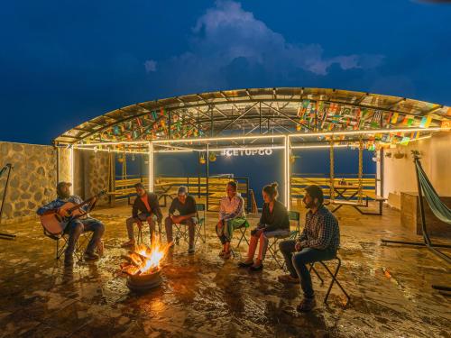 Clientes alojados en The Hosteller Kufri, Shimla