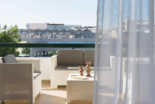 Athenean Boutique Bliss