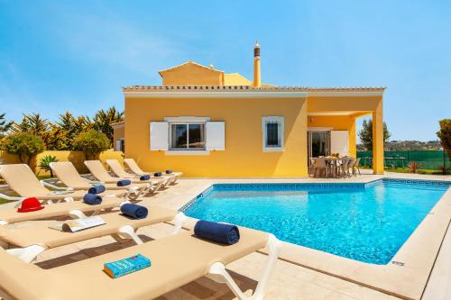 Villa Palms - Moradia tranquila com piscina aquecível - Galé, Albufeira