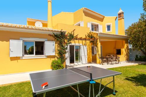 Villa Palms - Moradia tranquila com piscina aquecível - Galé, Albufeira