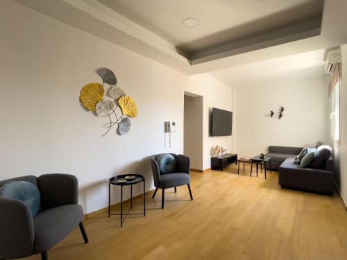 The Maverick 2bed apt in central athens