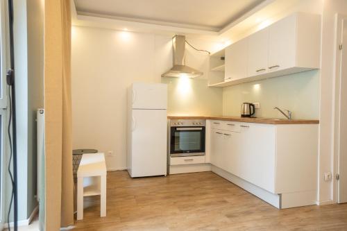 Urban Studio with Queen-Size Bed, Self Check-in K2