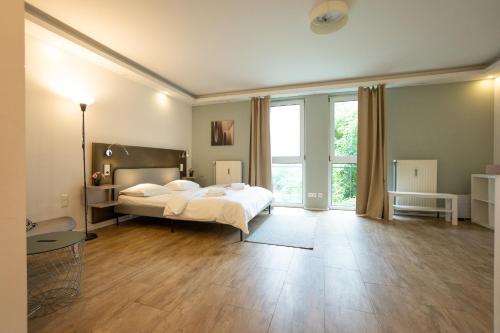 Stay Well Studio with Queen-Size K3