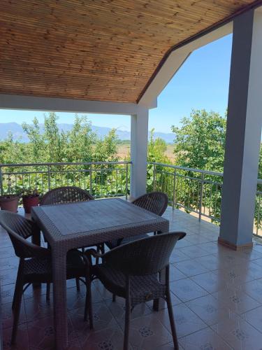 Gambar di galeri bagi Brankolari Hostel di Polisi i Vogël