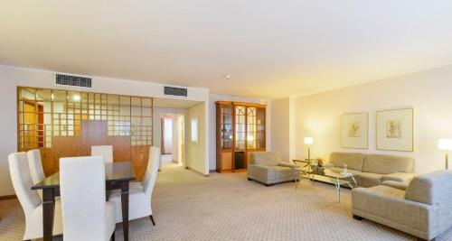 Χώρος καθιστικού στο The Q - Quadro City Hotel