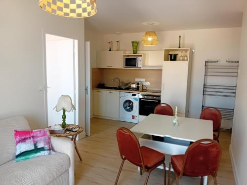 Gallery image of Vichy Sejour in Vichy