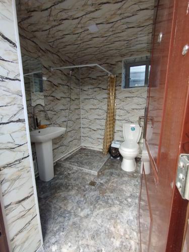 Ένα μπάνιο στο PAVLOV STREET House
