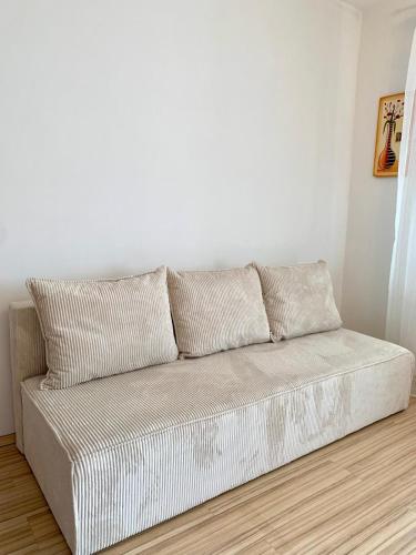 Chic & Cozy Beige Studio