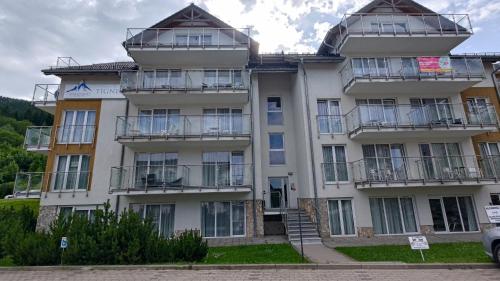 Apartament Ski&Bike Czarna Góra, Sienna