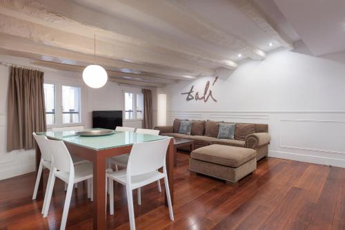 Enjoybcn Dali Apartments