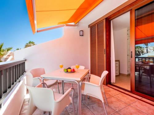 196 Parque Santiago 2, big terrace, pool side