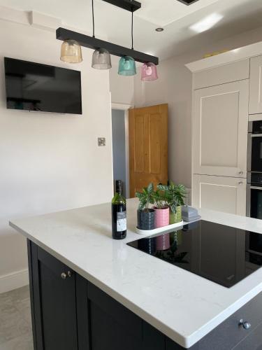 A lovely 2 bedded terrace house photo 14