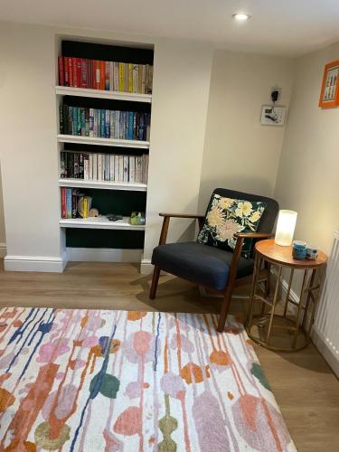 A lovely 2 bedded terrace house photo 12