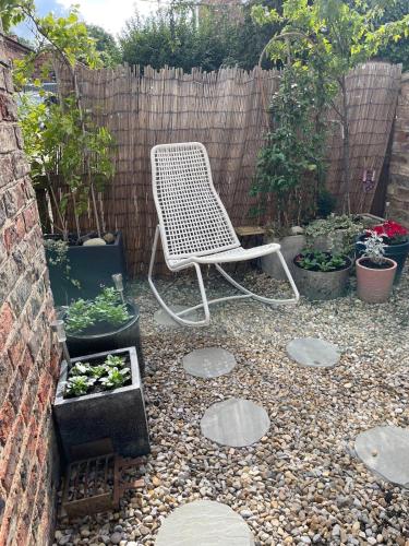 A lovely 2 bedded terrace house photo 23
