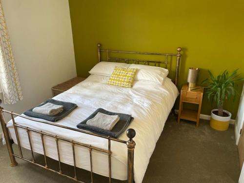 A lovely 2 bedded terrace house photo 21
