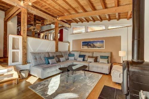 Chalet Alpins - Central Jacuzzi Parking