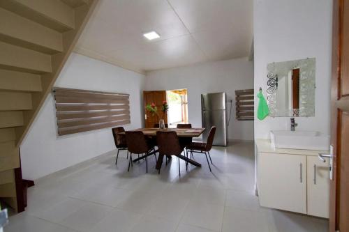 Kuchyň nebo kuchyňský kout v ubytování Authentic Bruynzeel home