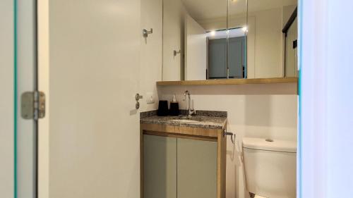 Dapur atau dapur kecil di Studio Moderno ao Lado do Shopping Palladium