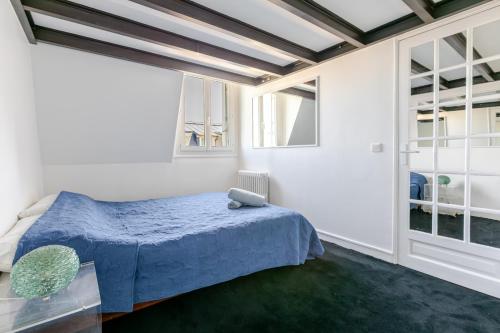 Duplex lumineux avec vue Tour Eiffel - Paris 7e