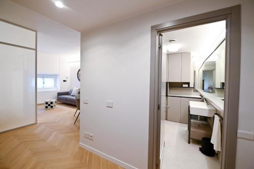 Dolce Vita Suite by Rental in Rome